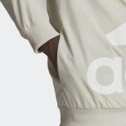 ADIDAS AEROREADY Essentials Giant Logo Geweven Windjack -Adidas Verkoopwinkel aeroready essentials giant logo geweven windjack 4