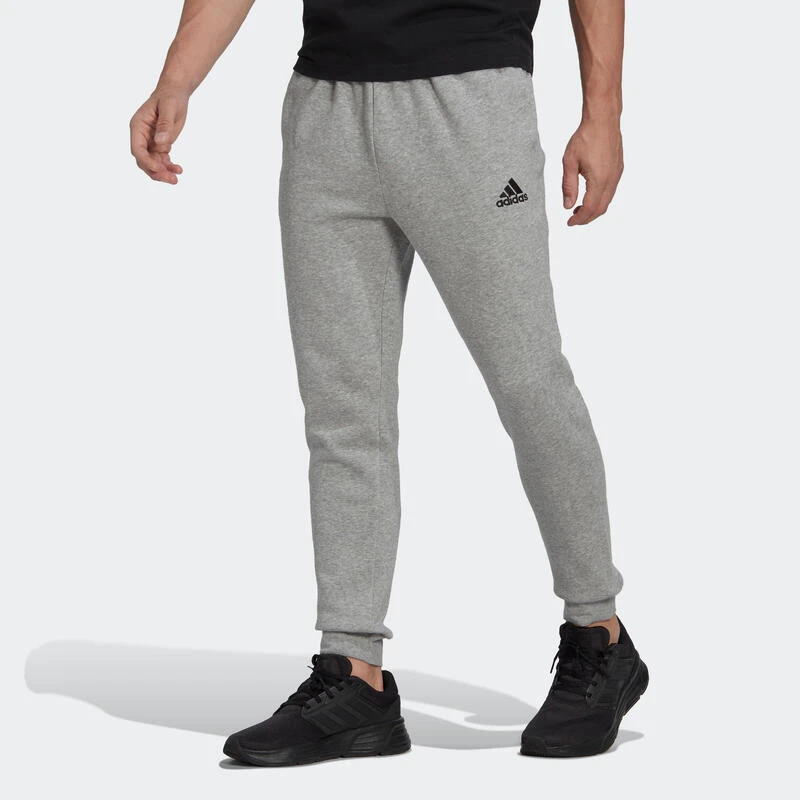 ADIDAS BROEK VOOR FITNESS EN SOFT TRAINING HEREN GRIJS 1 ADIDAS BROEK VOOR FITNESS EN SOFT TRAINING HEREN GRIJS
