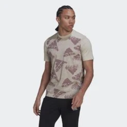 ADIDAS Essentials BrandLove Logo T-shirt