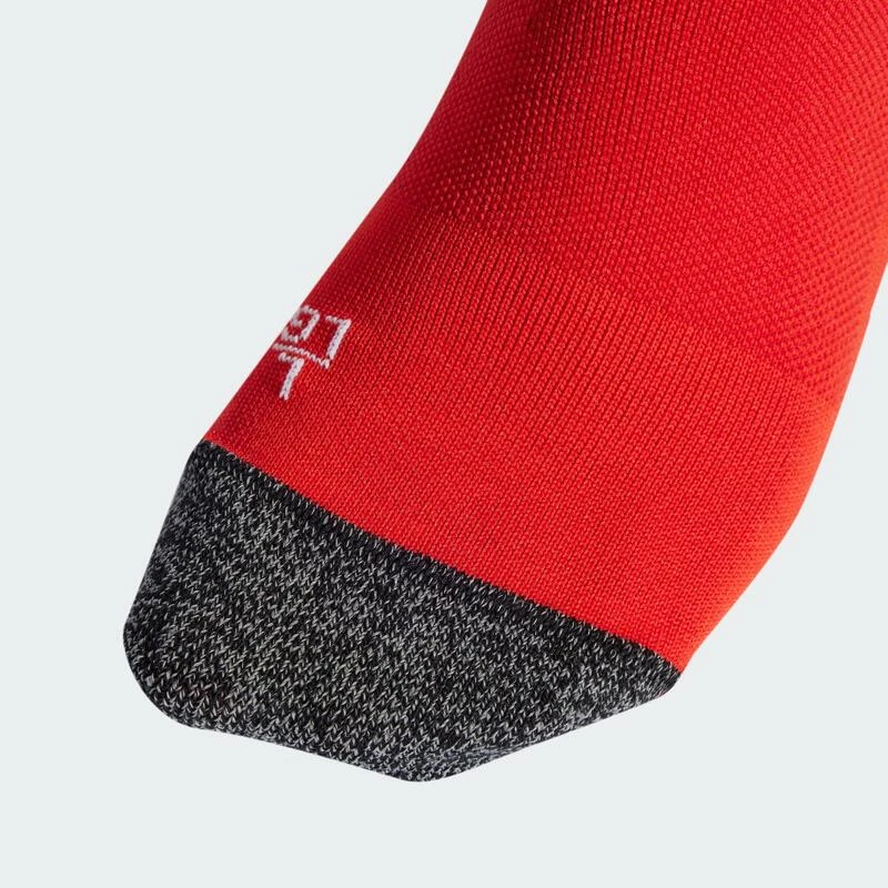 ADIDAS FC Bayern München 23/24 Thuissokken 2 ADIDAS FC Bayern München 23/24 Thuissokken - Afbeelding 2