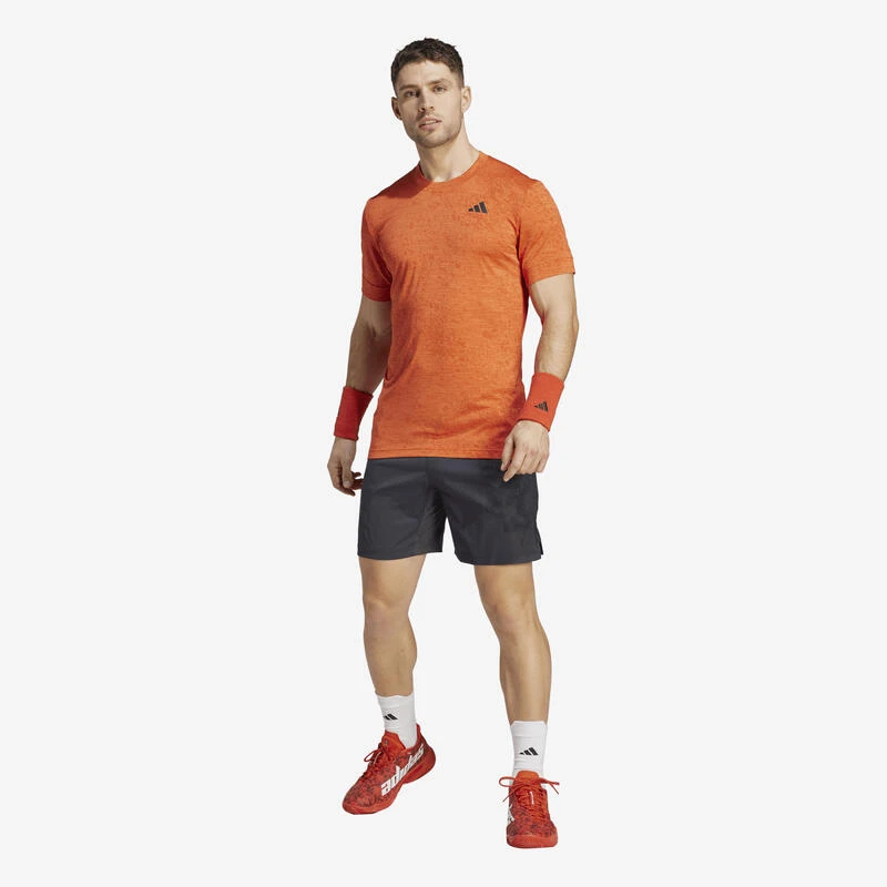 ADIDAS Tennisshirt Met Korte Mouwen Voor Heren Club Rood 2 ADIDAS Tennisshirt Met Korte Mouwen Voor Heren Club Rood - Afbeelding 2