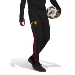 ADIDAS Trainingsbroek Voor Volwassenen Manchester United 2022 -Adidas Verkoopwinkel trainingsbroek voor volwassenen manchester united 2022 2